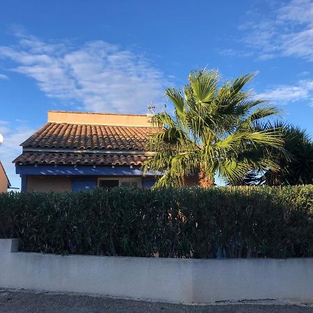 Proche Narbonne - AUDE 11- Saint pierre la Mer - ravissant pavillon plain pied F2- vaste terrasse - résidence avec piscine à 800M de la plage -Climatisé- parking privé - wifi gratuit Exterior foto